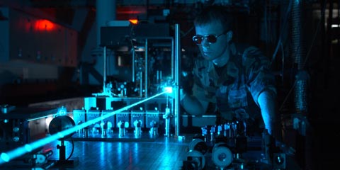 Military laser experiment - Crédito: Wikimedia