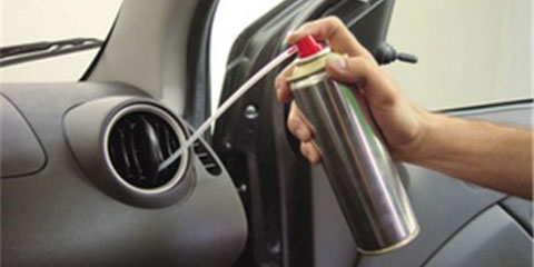 Veja o teste de 5 produtos para limpeza de ar-condicionado automotivo