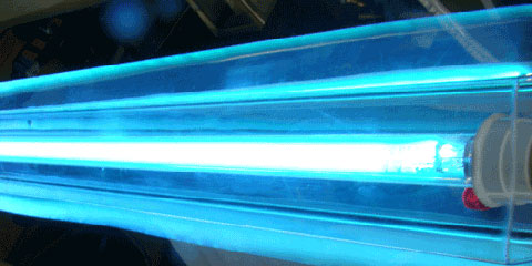 O uso de luz ultravioleta (UV) germicida em sistemas de ar condicionado