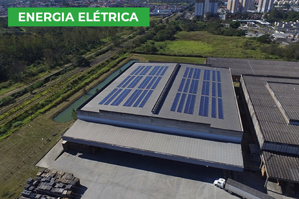 Elgin_painéis fotovoltaicos_fabrica